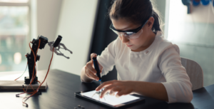 Self-discovery & Robotic Toys Will Help Develop Robotic Engineers